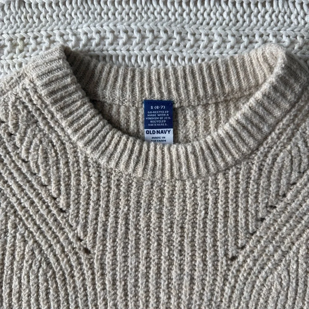 Old Navy Girl's Tan Crewneck Sweater Small (6-7)